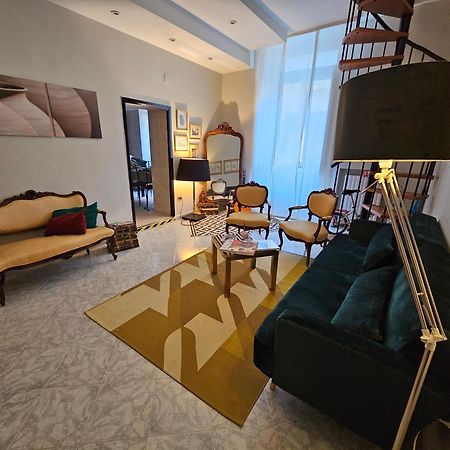Ciaobari Apartment - Elegant 4 Bedrooms In The Heart Of Old Town Esterno foto