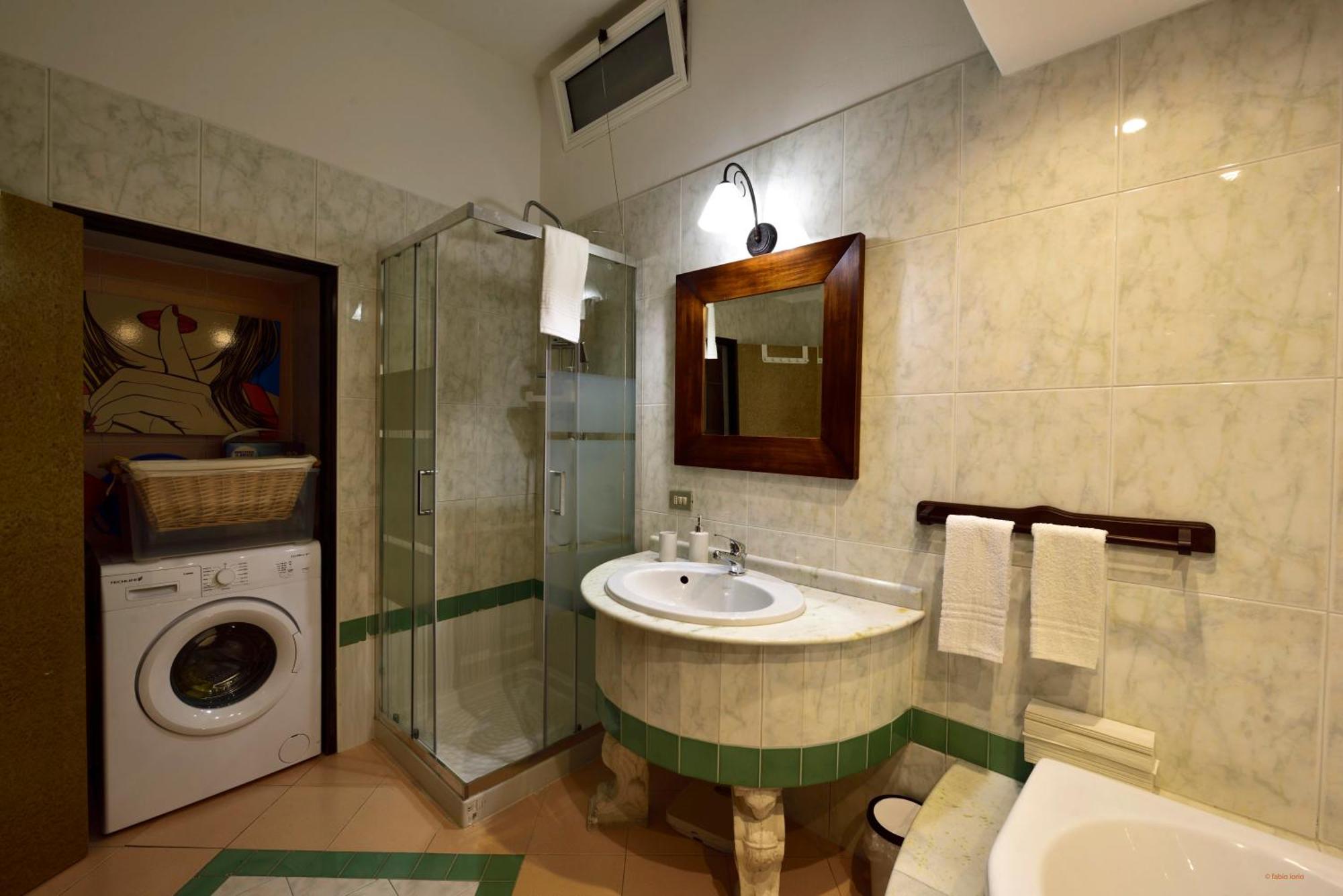 Ciaobari Apartment - Elegant 4 Bedrooms In The Heart Of Old Town Esterno foto